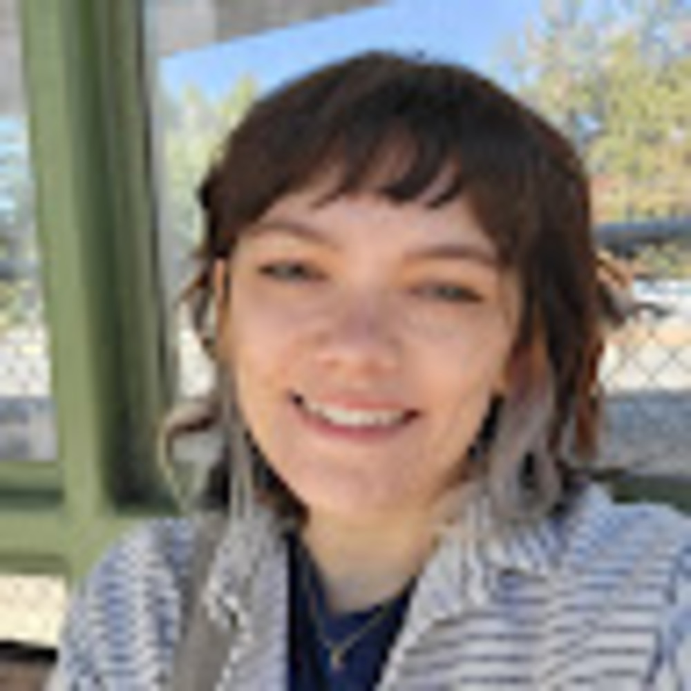Meet your Posher, Makena